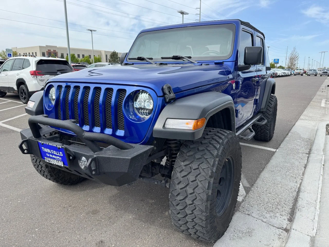 Used 2019 Ocean Blue Metallic Clearcoat Jeep Sport S image 3