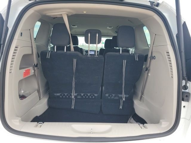 2023 Chrysler Voyager LX - Photo 25