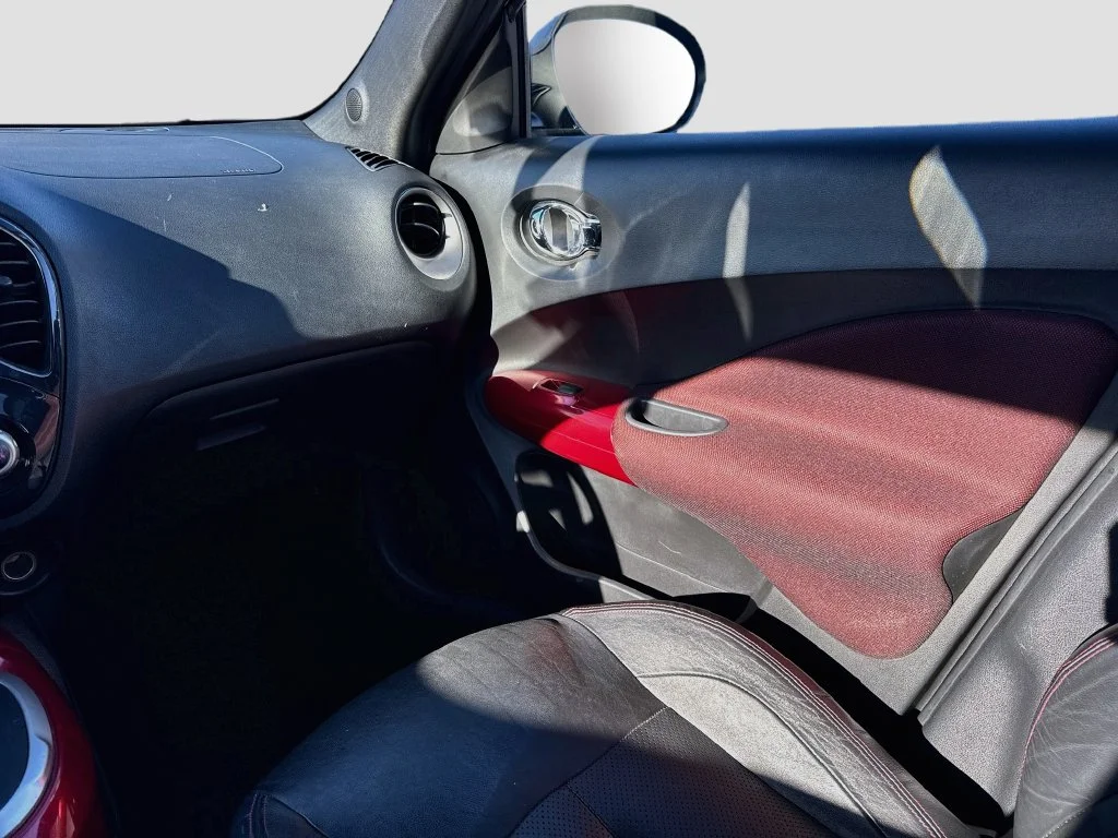 Used 2011 Black Nissan SL image 27