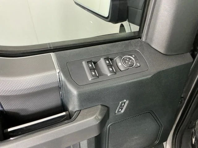 Used 2016 Gray Ford  image 13