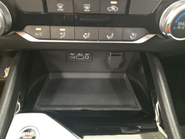 Used 2024 White Nissan 2.5 SV image 24