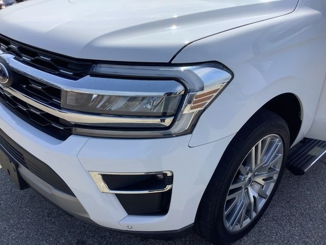Used 2024 Oxford White Ford Limited image 27