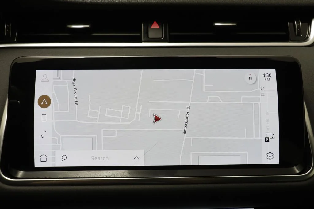 Used 2023 Black Land Rover SE image 10