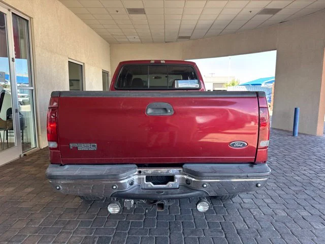 Used 2002 Red Ford Lariat image 3