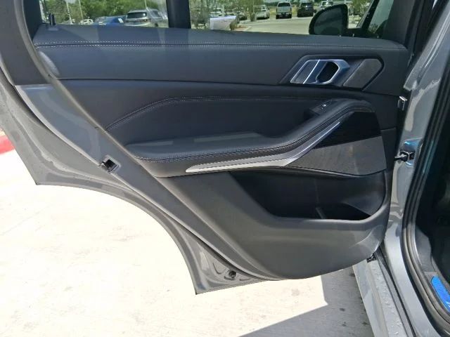 New 2026 Skyscraper Grey Metallic BMW sDrive40i image 15
