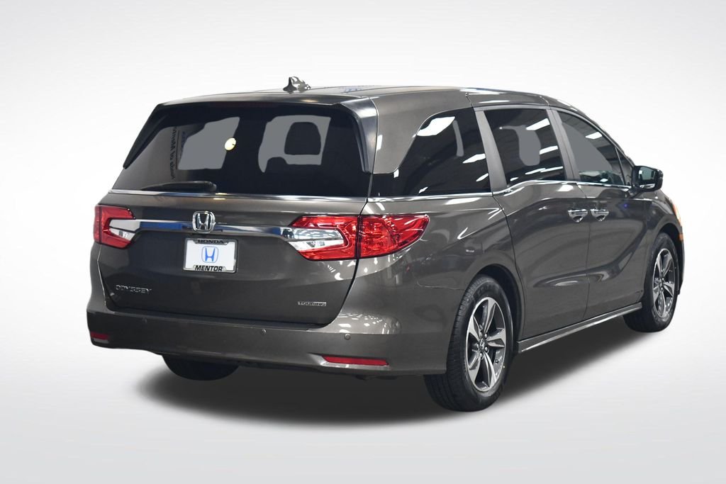 Certified Used 2020 Pacific Pewter Metallic Honda Touring image 6