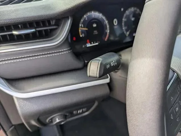 2025 Jeep Grand Cherokee Altitude - Photo 21