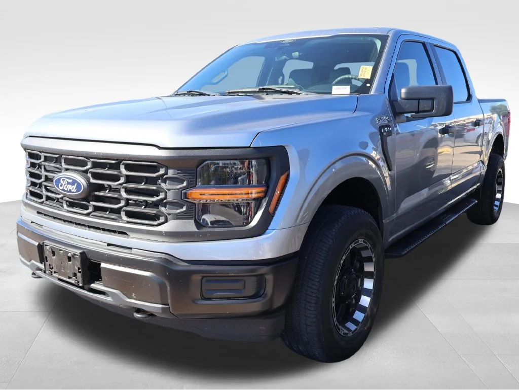 Used 2024 Silver Metallic Ford XL image 5