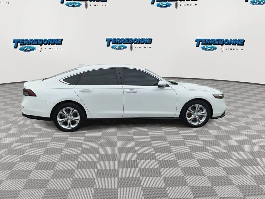 Used 2024 White Honda LX image 9