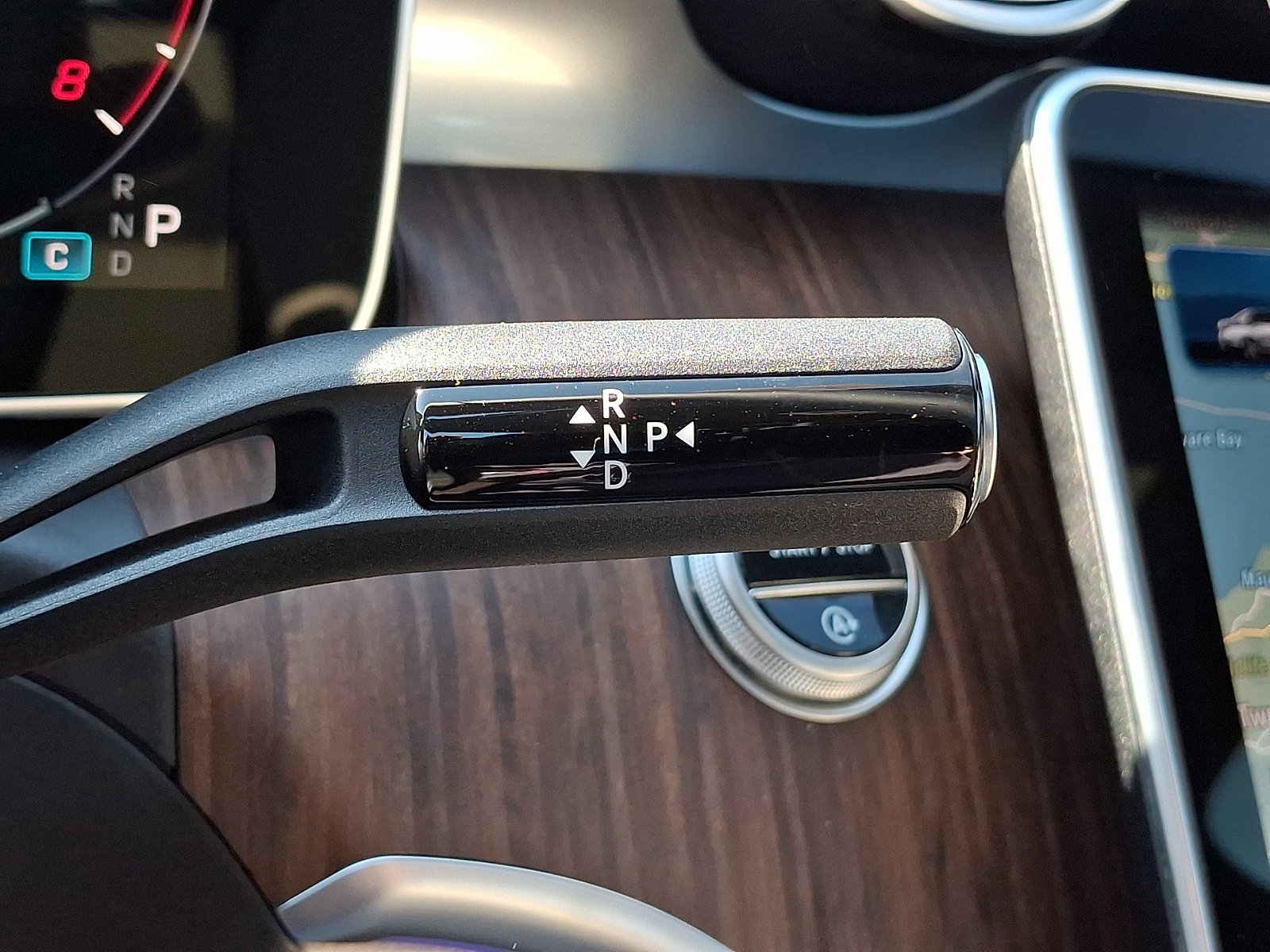 New 2027 Polar White Mercedes-Benz C 300 image 10