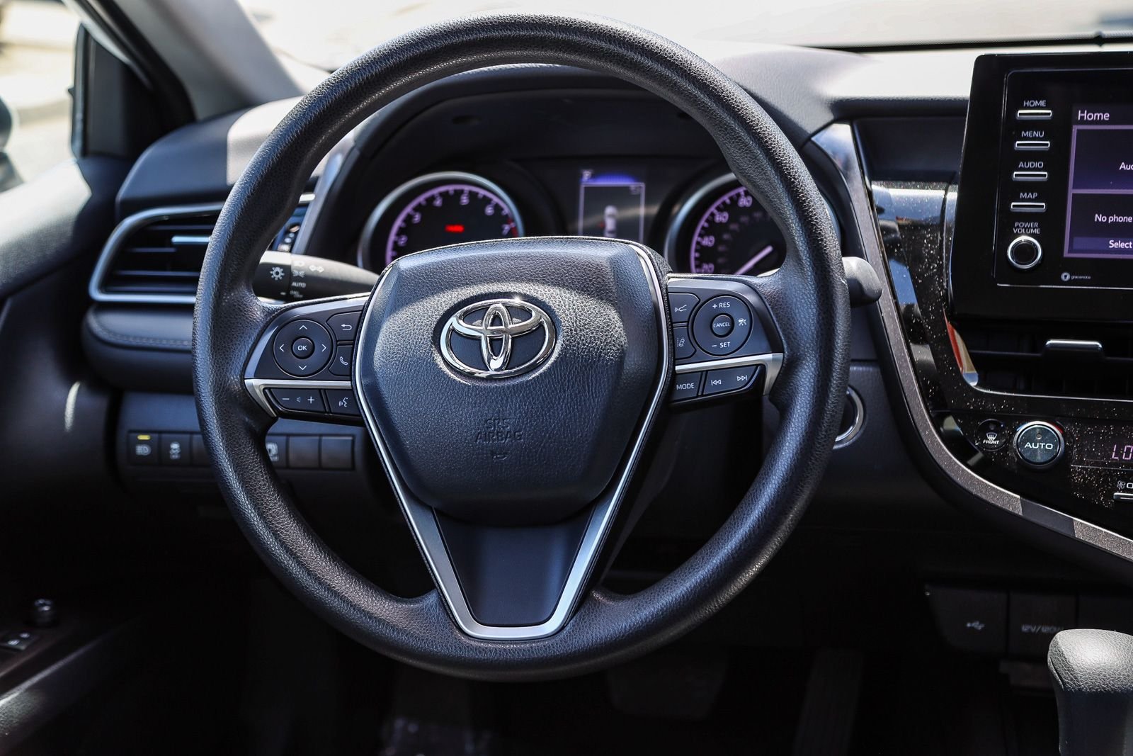 Certified Used 2024 Ice Toyota LE image 15