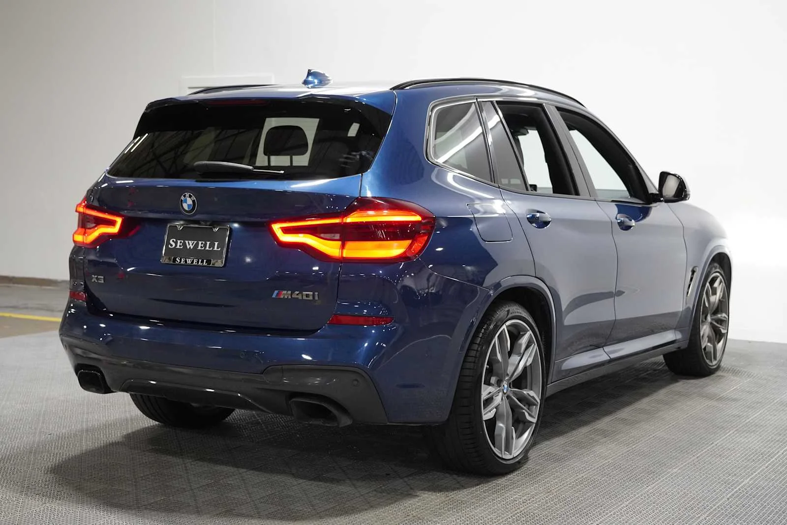 Used 2018 Phytonic Blue Metallic BMW M40i image 4
