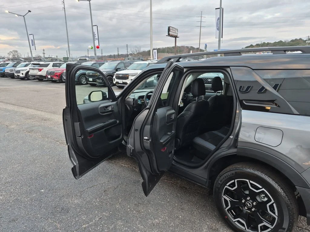 New 2025 Carbonized Gray Metallic Ford Outer Banks® image 15