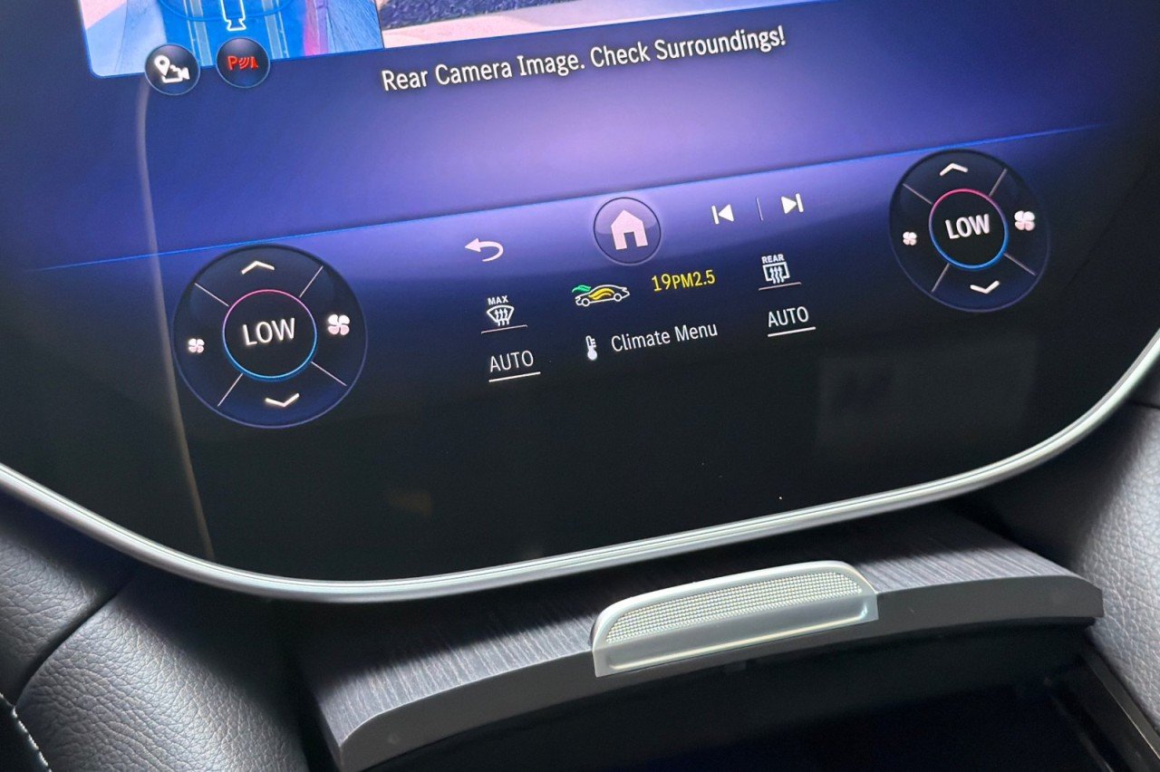 New 2026 Cirrus Silver Metallic Mercedes-Benz EQS 450 4MATIC® Sedan image 19
