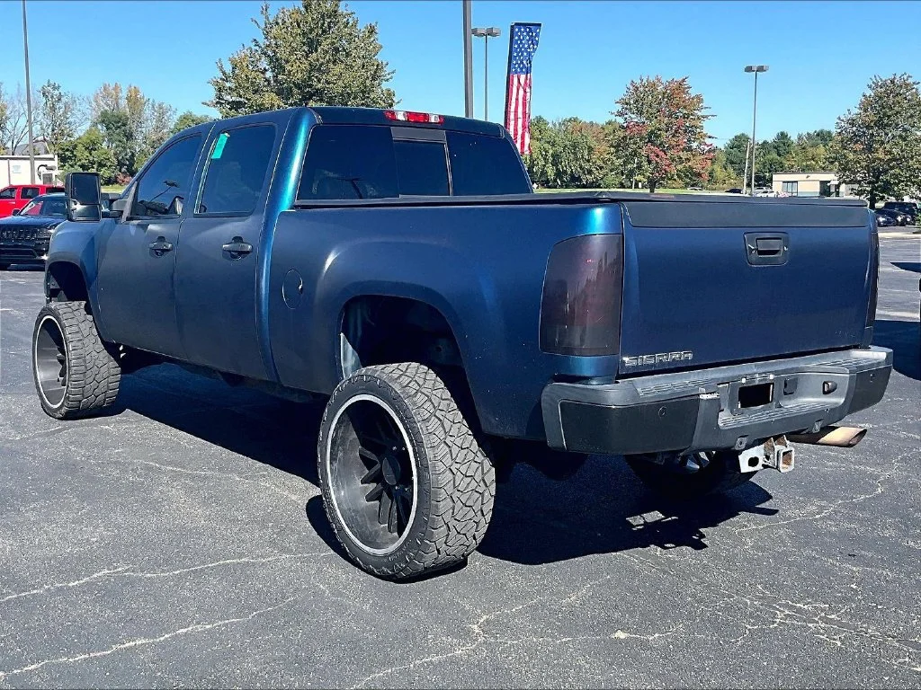 Used 2012 Black GMC Denali image 3