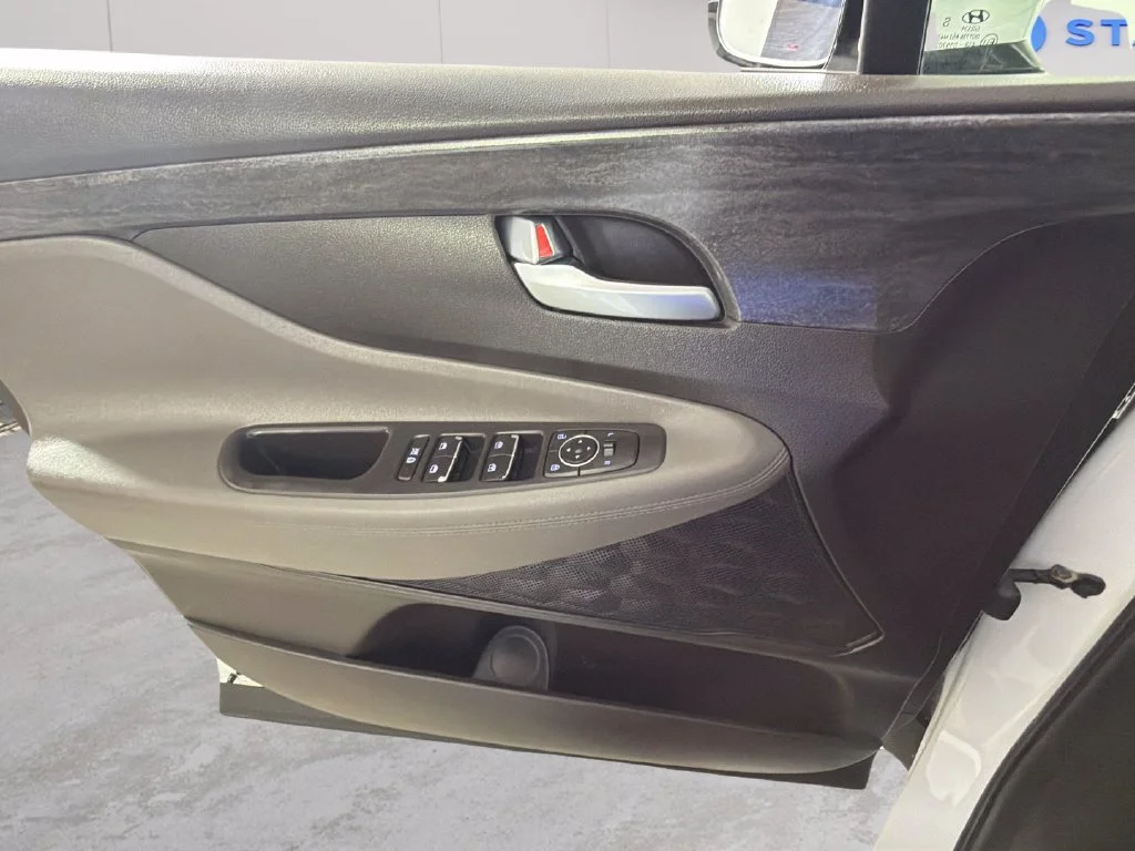 Used 2019  Hyundai SEL image 27