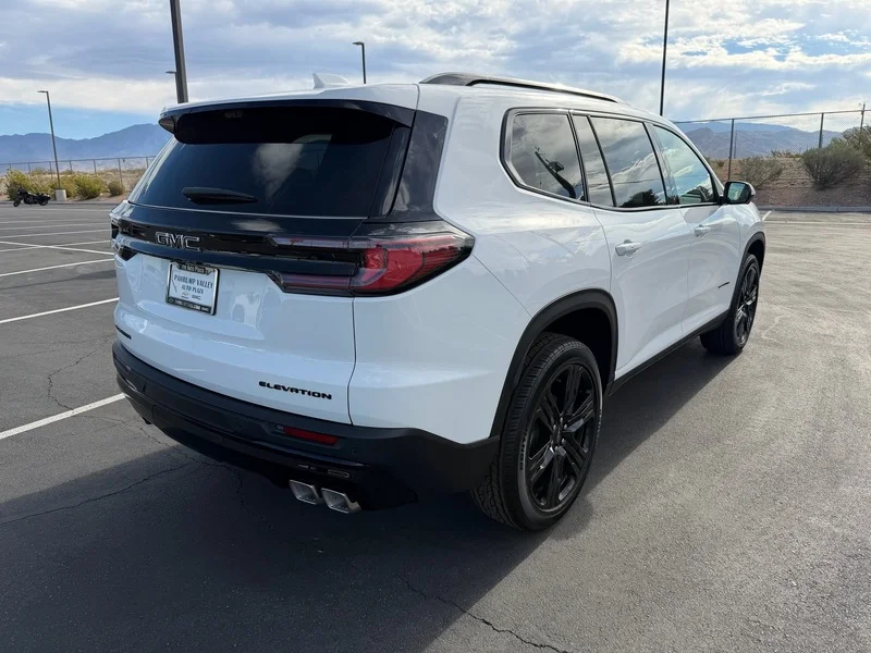 New 2027 Summit White GMC Elevation image 3
