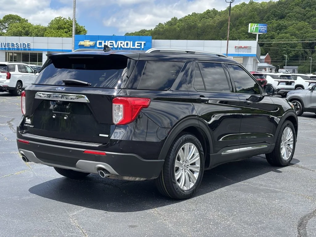 Used 2020 Black Ford Limited image 9