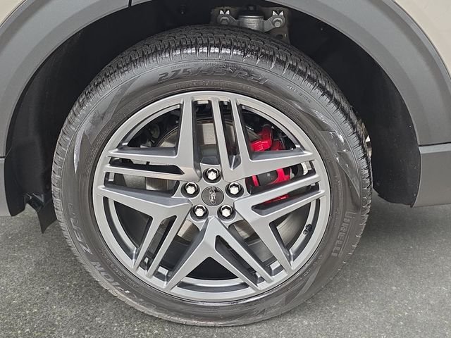 Used 2026 Gray Ford ST-Line image 30