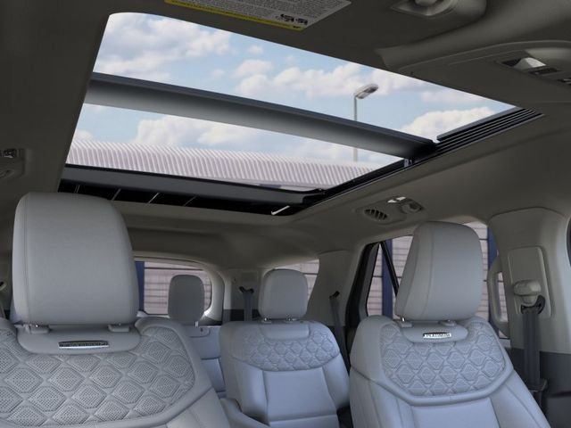 New 2026 White Metallic Ford Platinum image 22