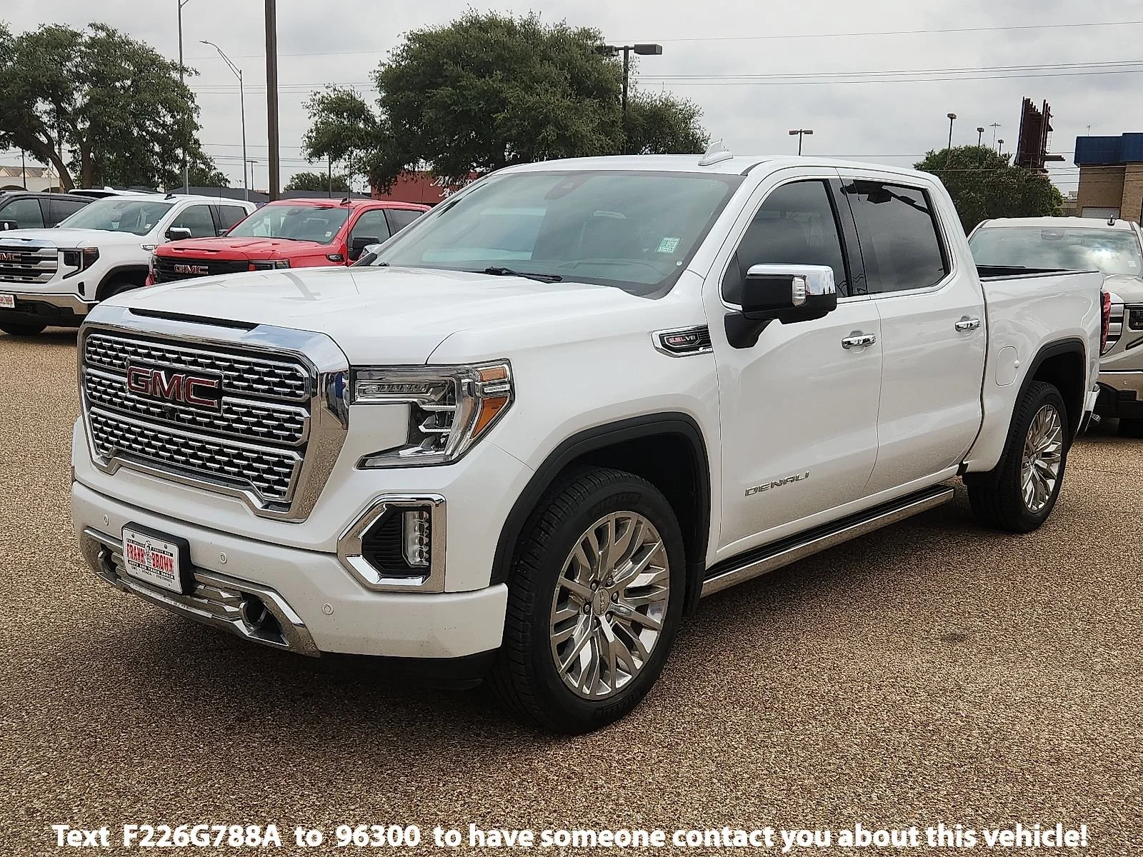 2019 GMC Sierra 4WD Crew Cab Short Box's photo
