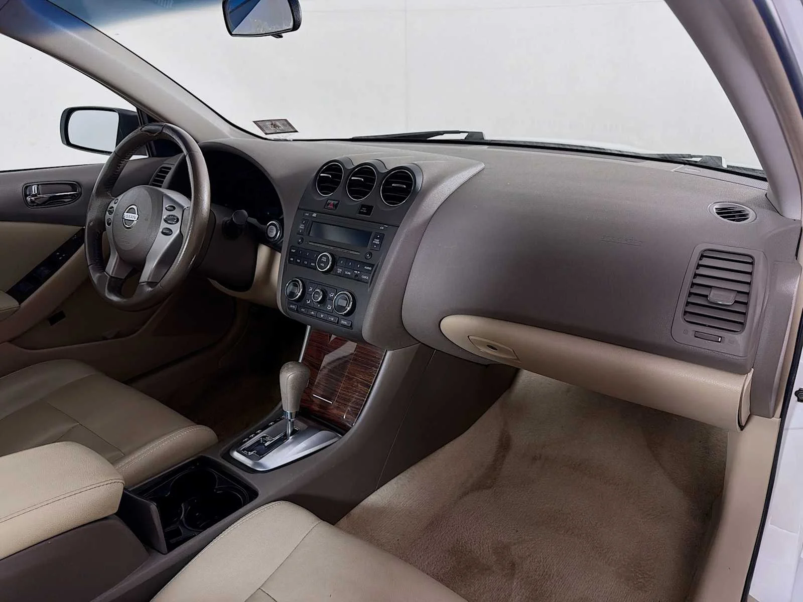 Used 2011 Winter Frost Pearl Nissan 2.5 SL image 22