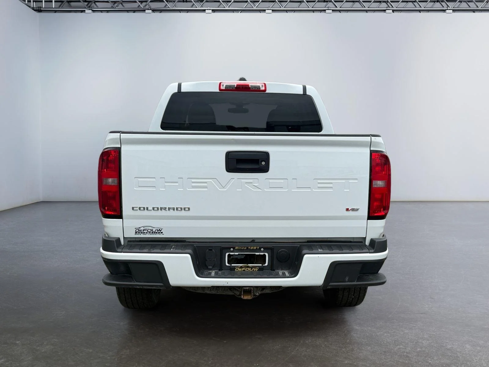 Used 2022 Summit White Chevrolet WT image 4