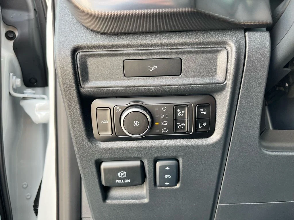 New 2026 White Ford Lariat image 15