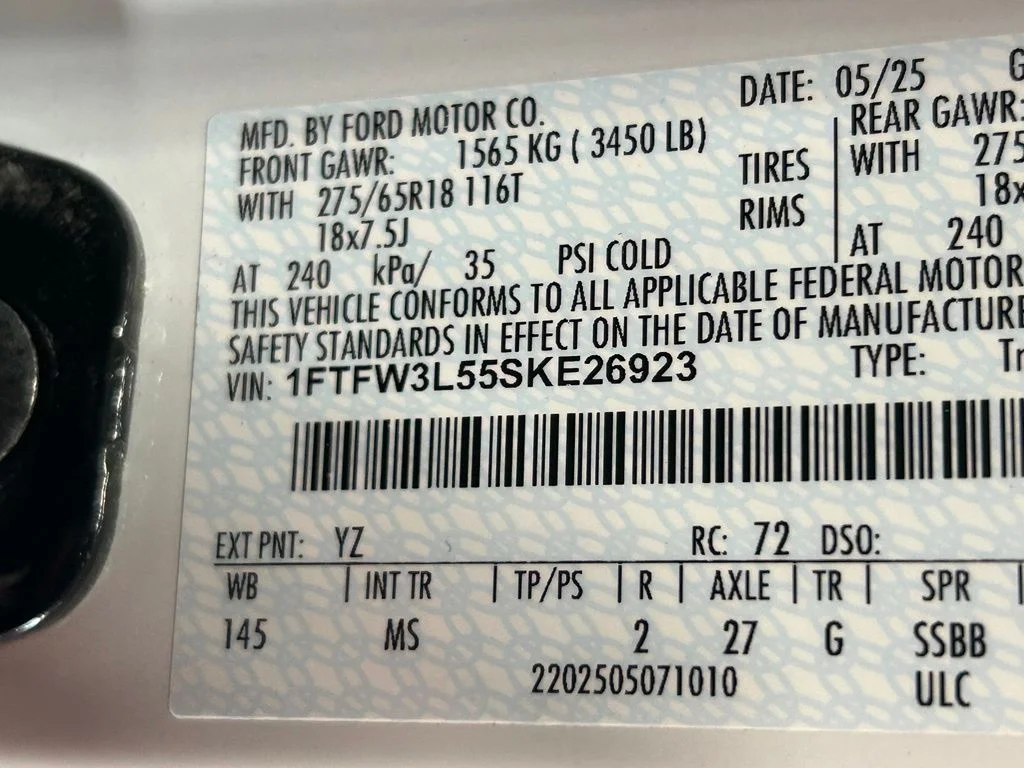 Used 2025 Oxford White Ford XLT image 45