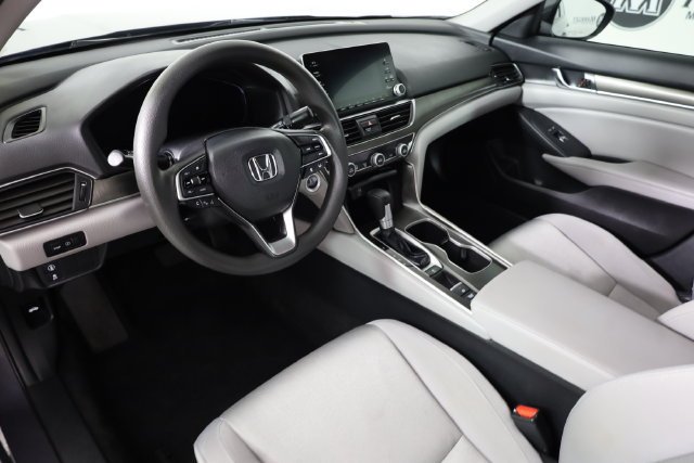 2018 Honda Accord LX - Photo 11