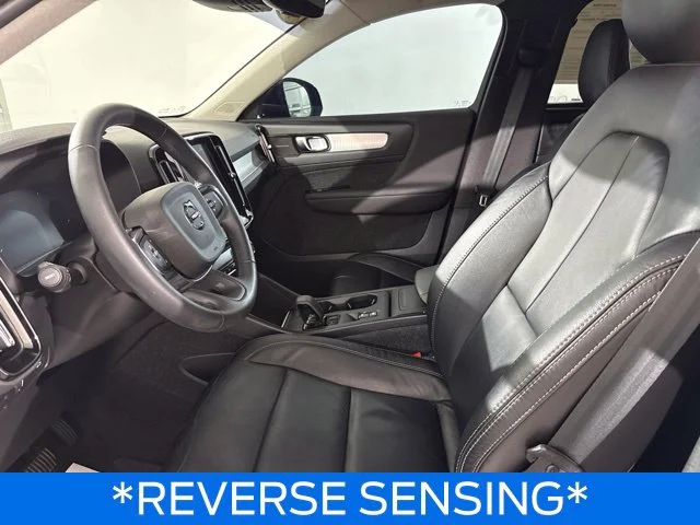 Used 2022  Volvo Momentum image 19