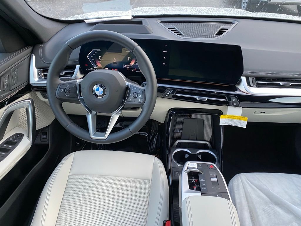 New 2026 Mineral White Metallic BMW xDrive28i image 10