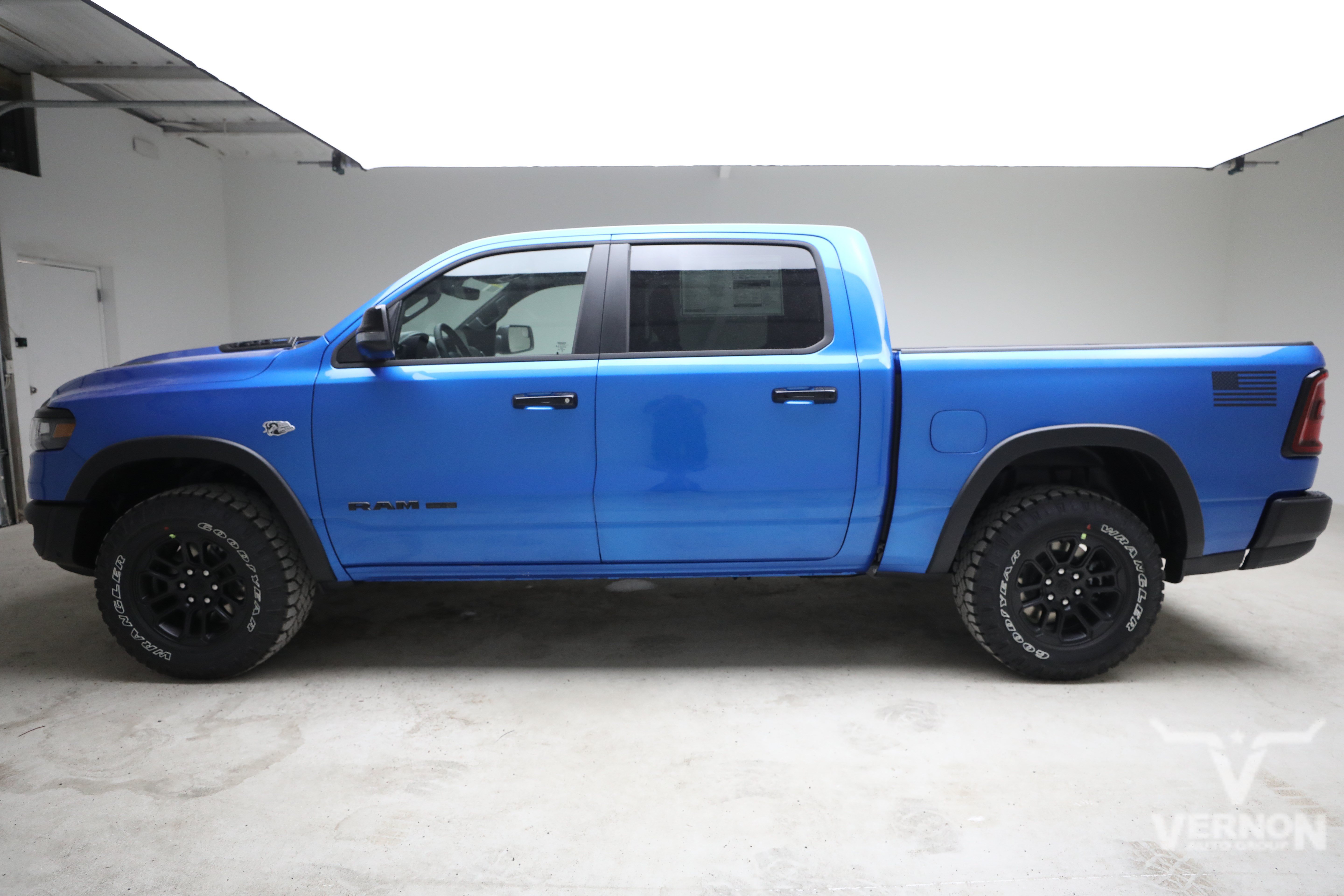 New 2026 Hydro Blue Pearlcoat Ram N image 2