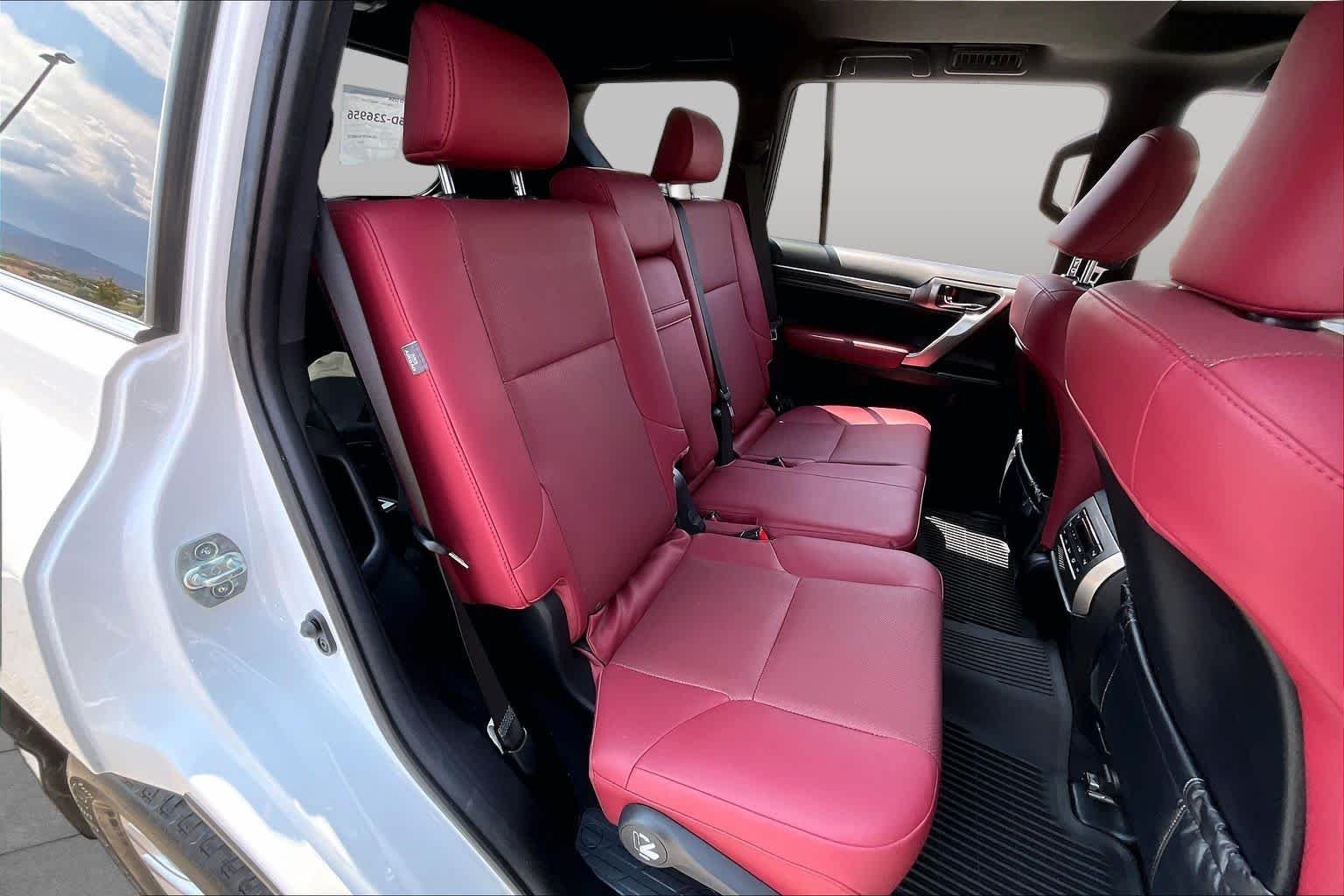 Used 2023 Eminent White Pearl Lexus Premium image 19