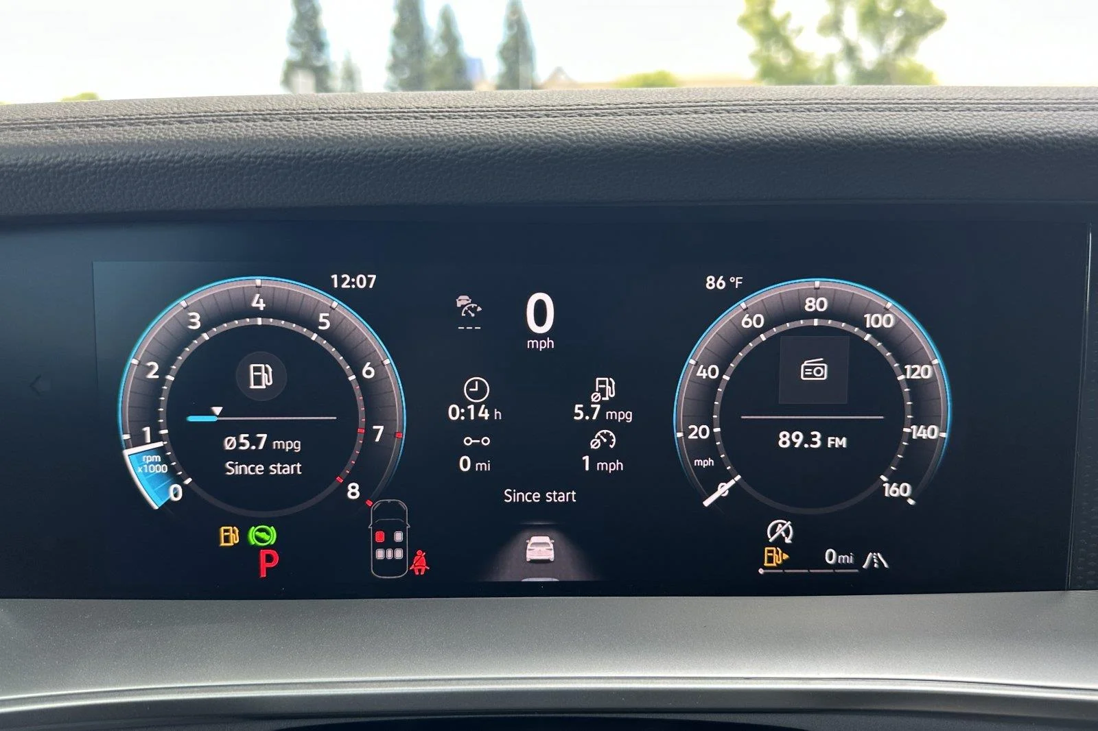 New 2026 Platinum Gray Metallic Volkswagen SE image 23