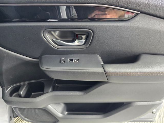 Used 2023 Lunar Silver Metallic Honda TrailSport image 6