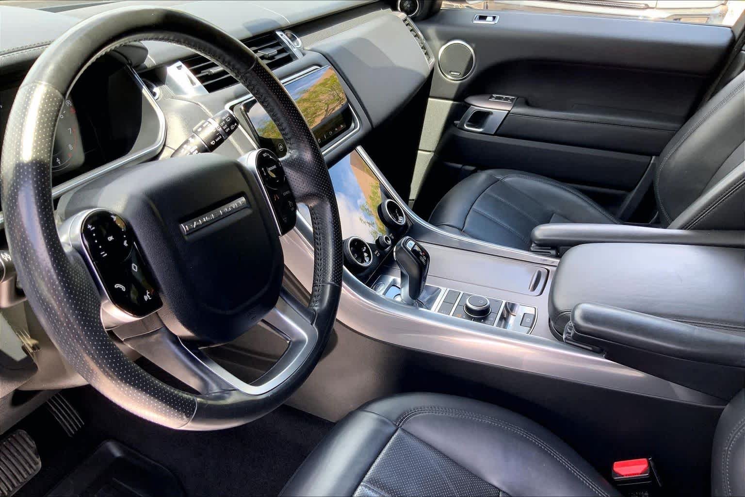 Used 2019 Borealis Black Metallic Land Rover HSE image 17