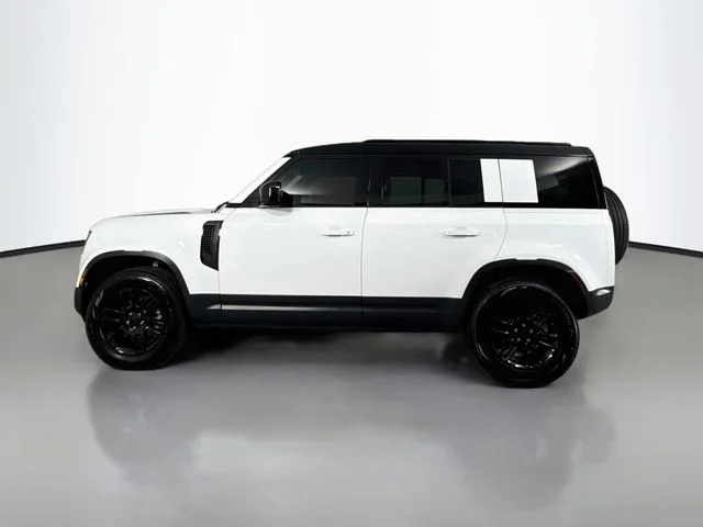 Used 2025 Fuji White Land Rover S image 8