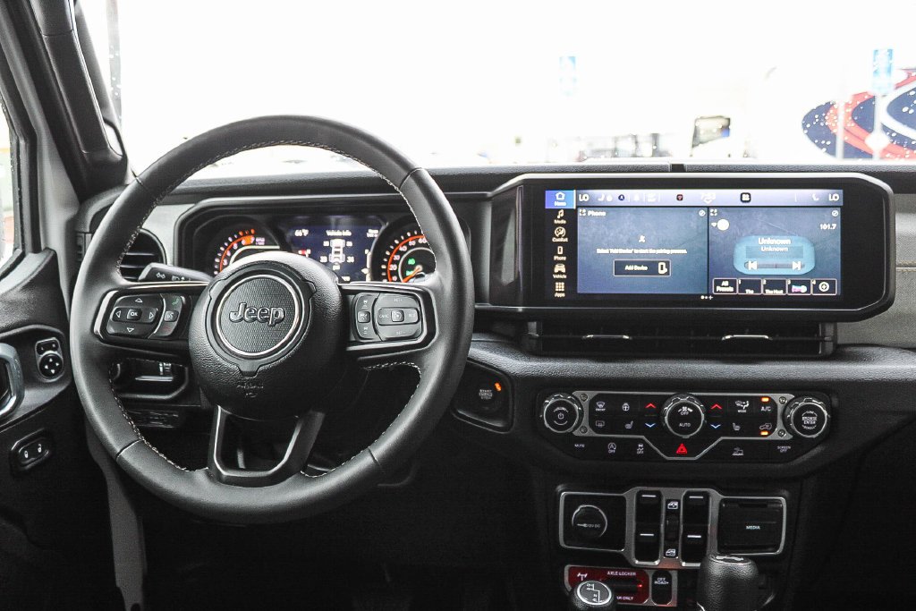 2025 Jeep Wrangler 4-Door Willys - Photo 13