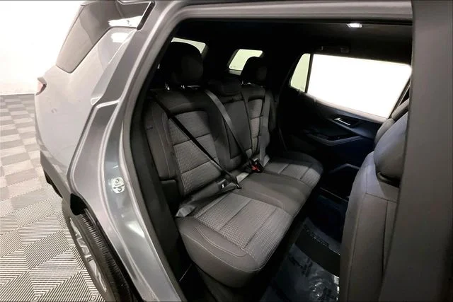 Used 2025 Sterling Gray Metallic Chevrolet LT image 25