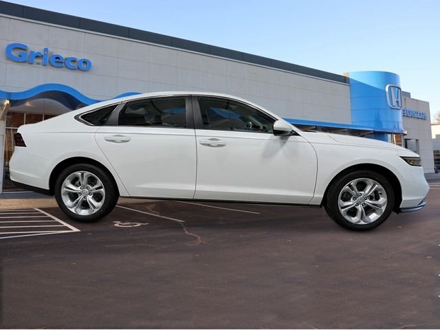 New 2026 Platinum White Pearl Honda LX image 7