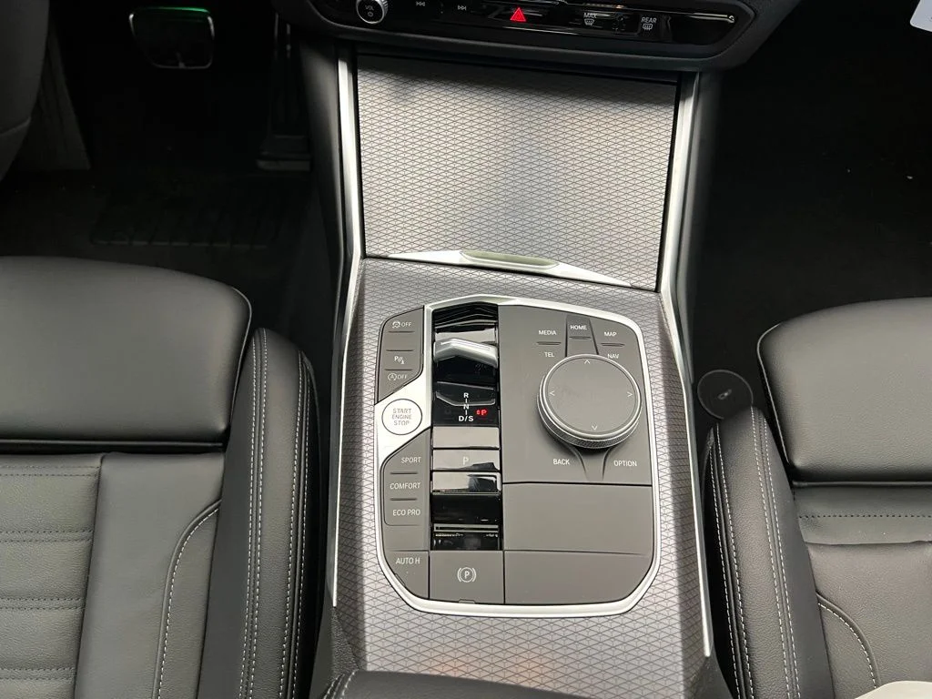 2026 BMW 3 Series 330i - Photo 12