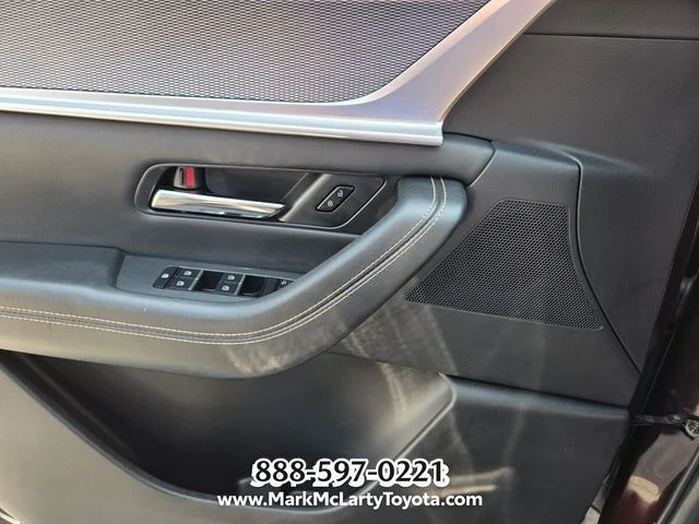 Used 2024 Red Mazda 3.3 Turbo Premium image 27