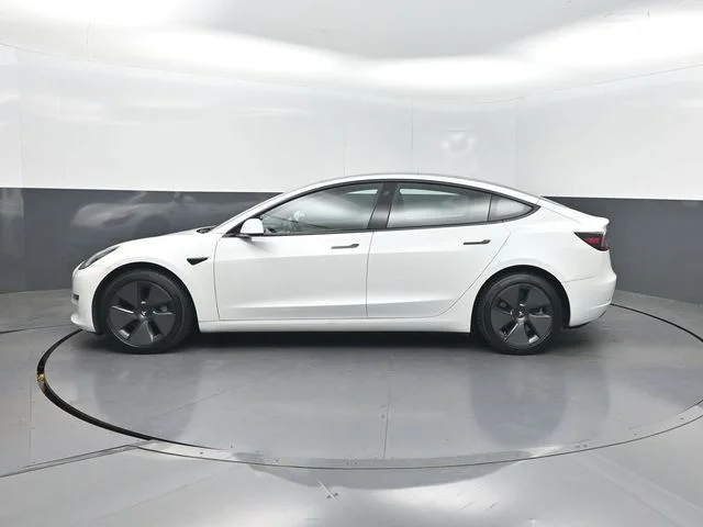 Used 2023 White Tesla Base image 3