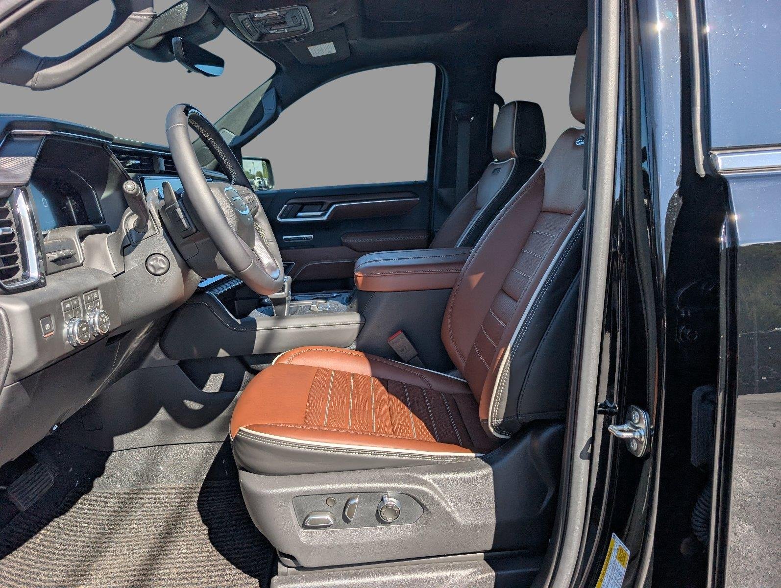New 2026 Onyx Black GMC Denali Ultimate image 15
