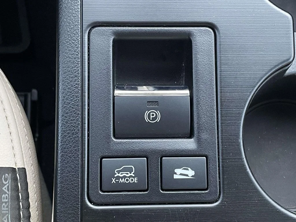 Used 2019 Crystal Black Silica Subaru Limited image 23