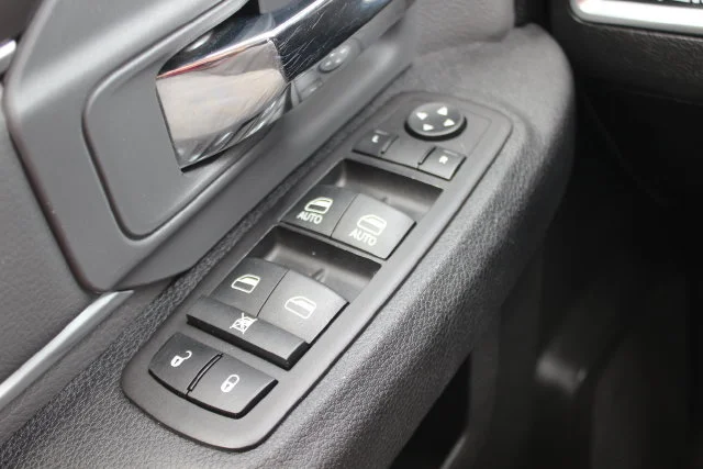 Used 2024 White Ram SLT image 15
