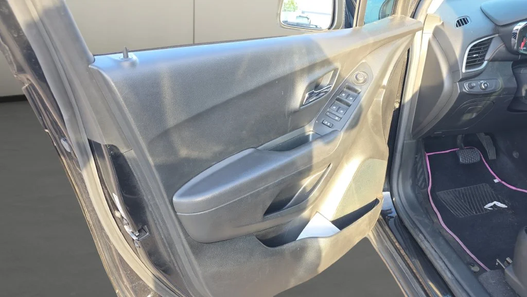 Used 2020 Black Chevrolet LS image 15