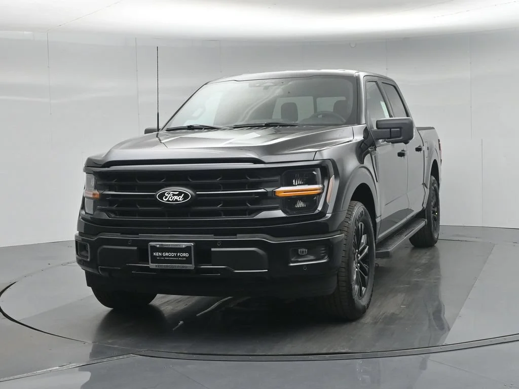 New 2026 Agate Black Metallic Ford XLT image 57