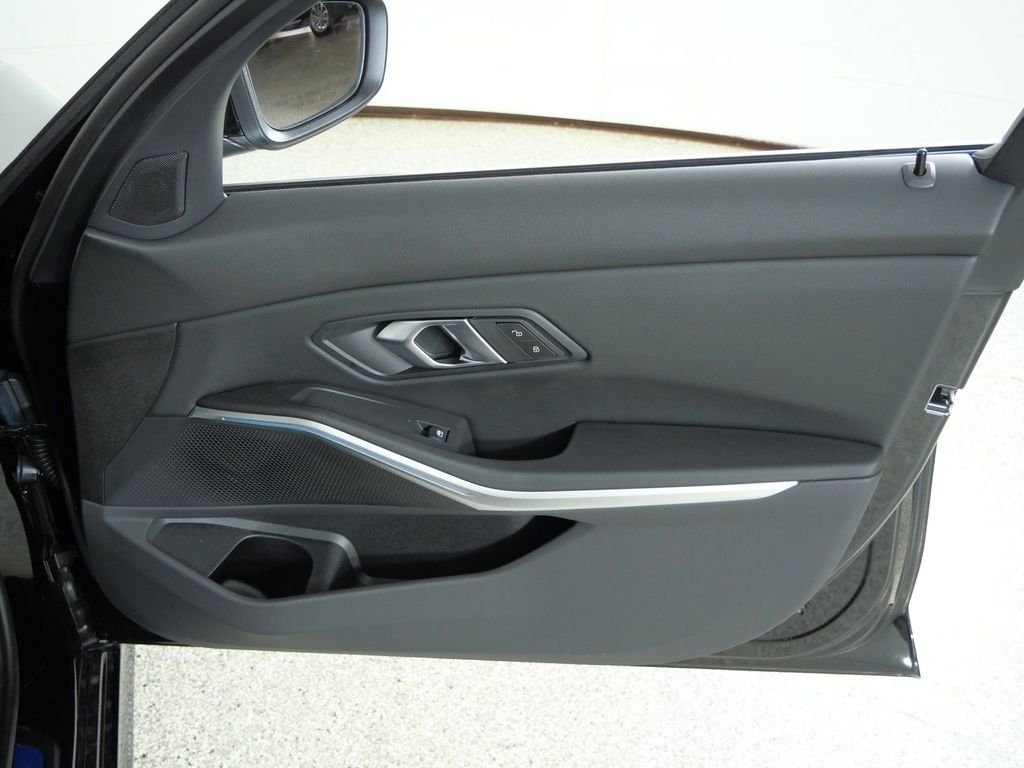 New 2026 Jet Black BMW 330i xDrive image 19